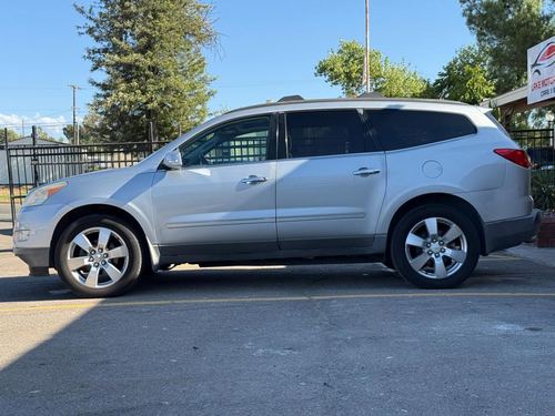 2011 Chevrolet Traverse LTZ — photo 5
