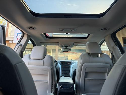 2011 Chevrolet Traverse LTZ — photo 31
