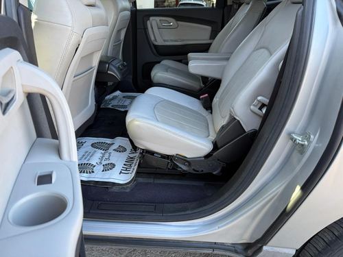 2011 Chevrolet Traverse LTZ — photo 24