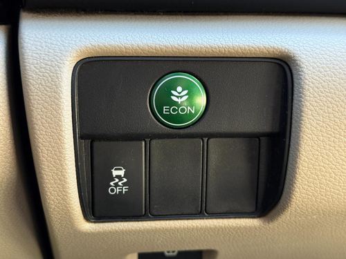 2017 Honda Accord LX — photo 37