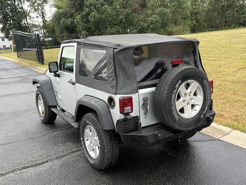2009 Jeep Wrangler X — photo 12