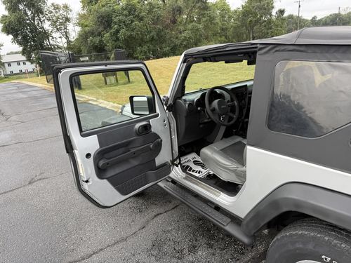 2009 Jeep Wrangler X — photo 15