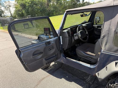 2000 Jeep Wrangler SE — photo 32