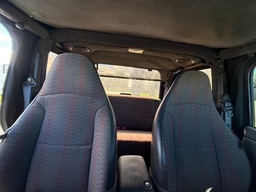 2000 Jeep Wrangler SE — photo 19