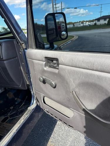2000 Jeep Wrangler SE — photo 30