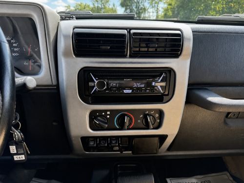 2004 Jeep Wrangler X — photo 15