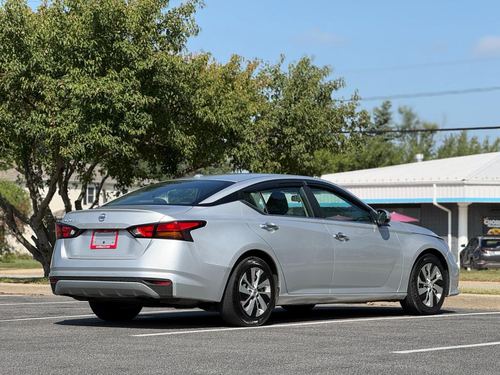 2020 Nissan Altima SR FWD — photo 8