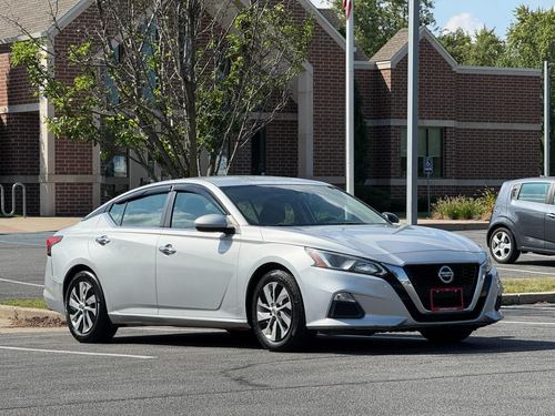 2020 Nissan Altima SR FWD — photo 6