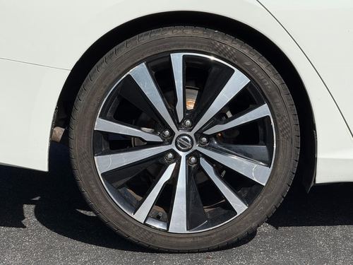 2020 Nissan Altima SR FWD — photo 15