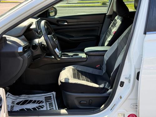 2020 Nissan Altima SR FWD — photo 24