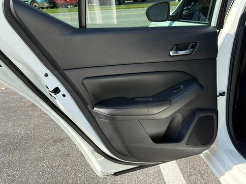 2020 Nissan Altima SR FWD — photo 32