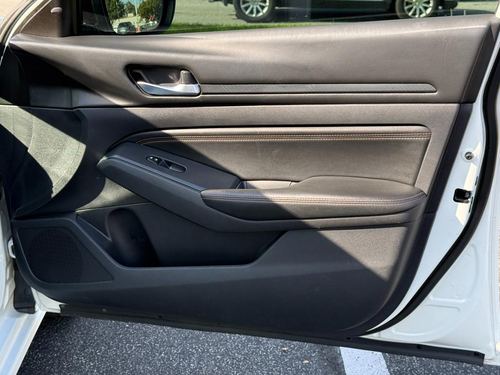 2020 Nissan Altima SR FWD — photo 35