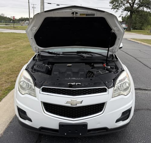 2010 Chevrolet Equinox LT — photo 4