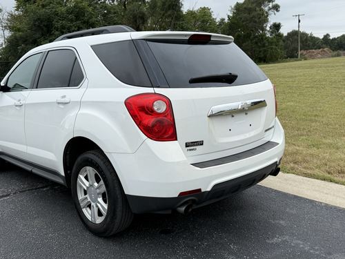 2010 Chevrolet Equinox LT — photo 11
