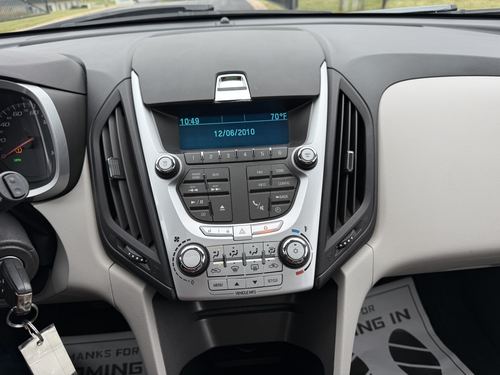 2010 Chevrolet Equinox LT — photo 22