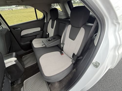 2010 Chevrolet Equinox LT — photo 34