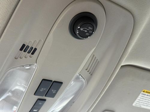 2011 Chevrolet Equinox LTZ — photo 28