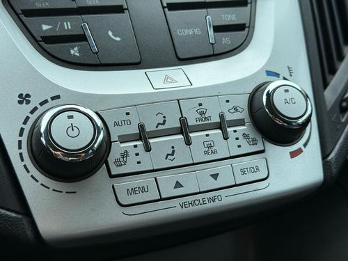 2017 Chevrolet Equinox 1LT — photo 38
