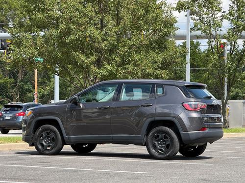 2018 Jeep Compass Sport — photo 9