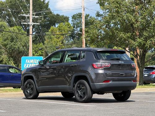 2018 Jeep Compass Sport — photo 10