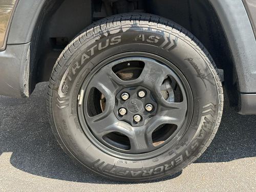 2018 Jeep Compass Sport — photo 13