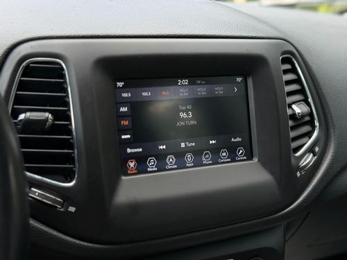 2018 Jeep Compass Sport — photo 18
