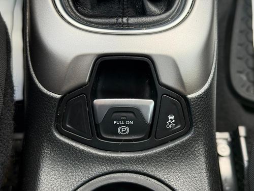2018 Jeep Compass Sport — photo 21