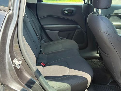 2018 Jeep Compass Sport — photo 25