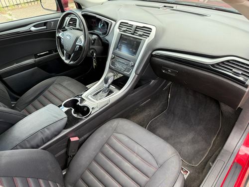 2016 Ford Fusion — photo 19