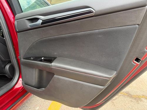 2016 Ford Fusion — photo 26