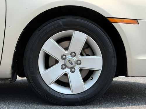 2009 Ford Fusion SE — photo 31