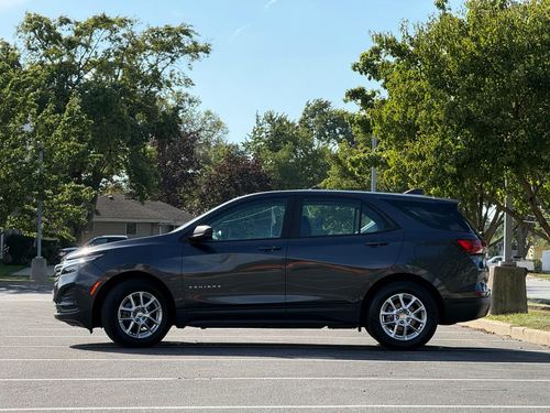 2022 Chevrolet Equinox LS — photo 12