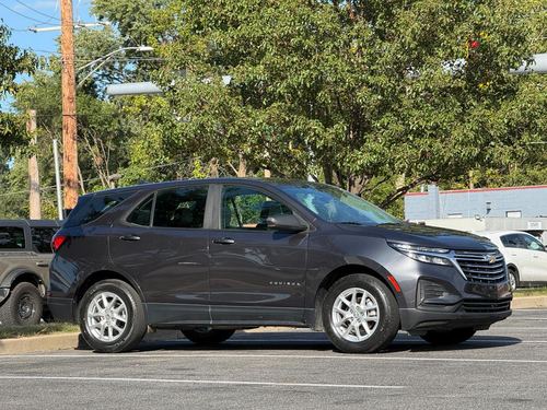2022 Chevrolet Equinox LS — photo 4