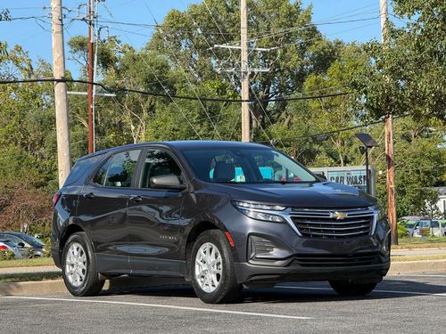 2022 Chevrolet Equinox LS — photo 5