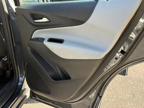 2022 Chevrolet Equinox LS — photo 27