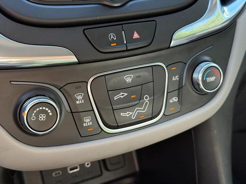 2022 Chevrolet Equinox LS — photo 20