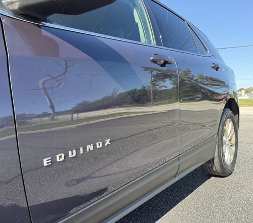 2018 Chevrolet Equinox LT — photo 21
