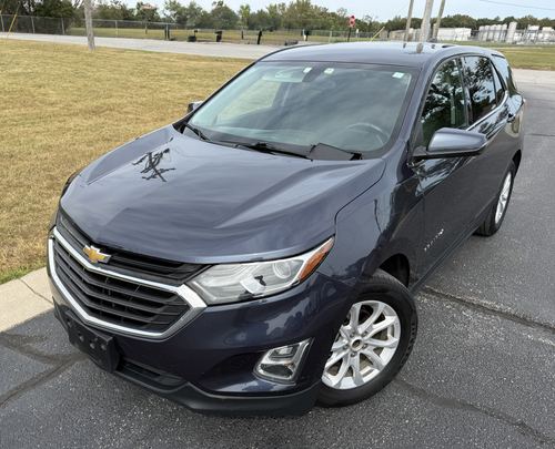 2018 Chevrolet Equinox LT — photo 2