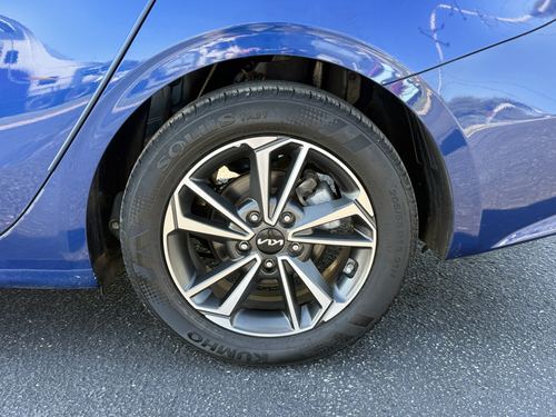 2023 Kia Forte — photo 15