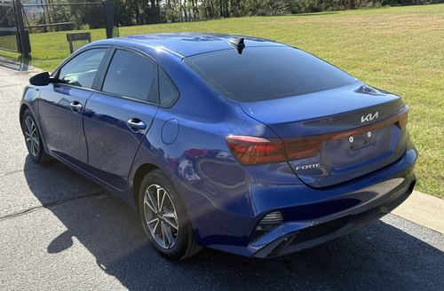 2023 Kia Forte LXS — photo 11