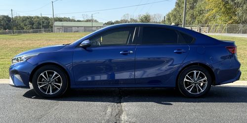 2023 Kia Forte — photo 12