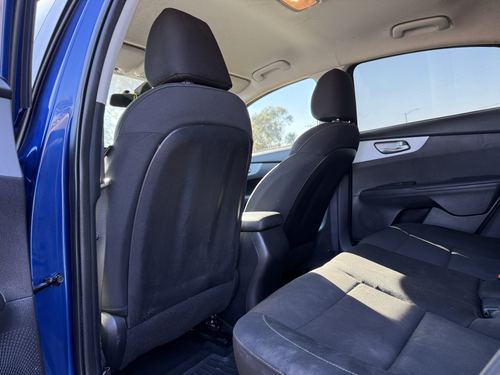 2023 Kia Forte — photo 29