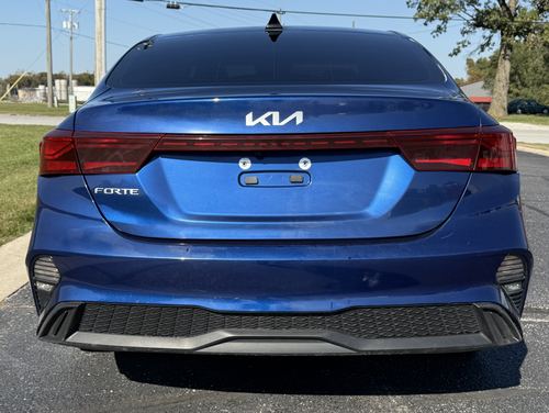 2023 Kia Forte — photo 6