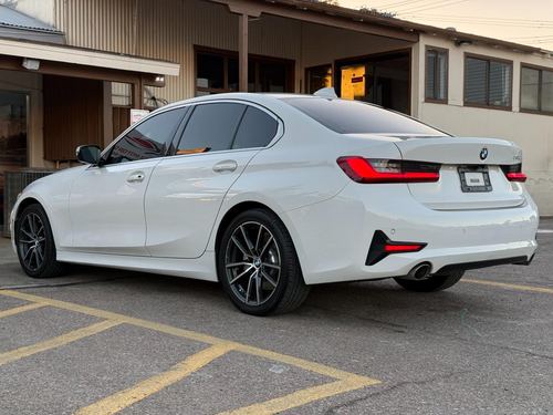 2020 BMW 330 330i — photo 10