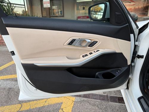 2020 BMW 330 330i — photo 30
