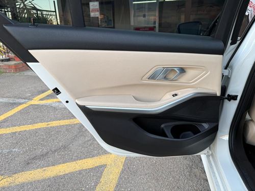 2020 BMW 330 330i — photo 31