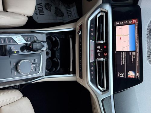 2020 BMW 330 330i — photo 22