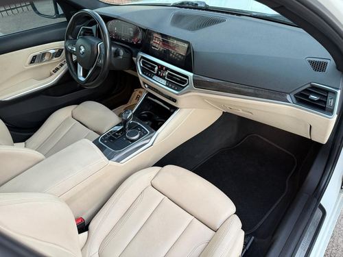 2020 BMW 330 330i — photo 15