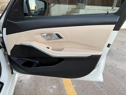 2020 BMW 330 330i — photo 32
