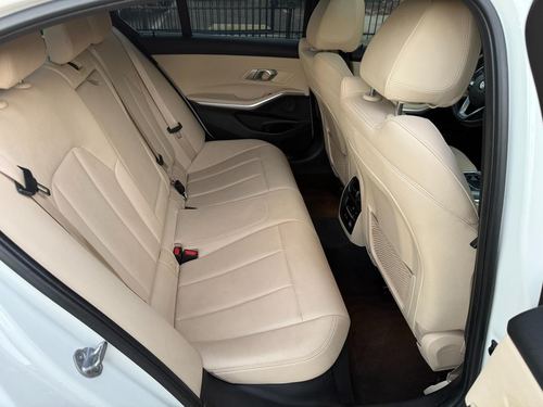 2020 BMW 330 330i — photo 26